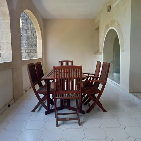Du Pont Du Gard Apartment *